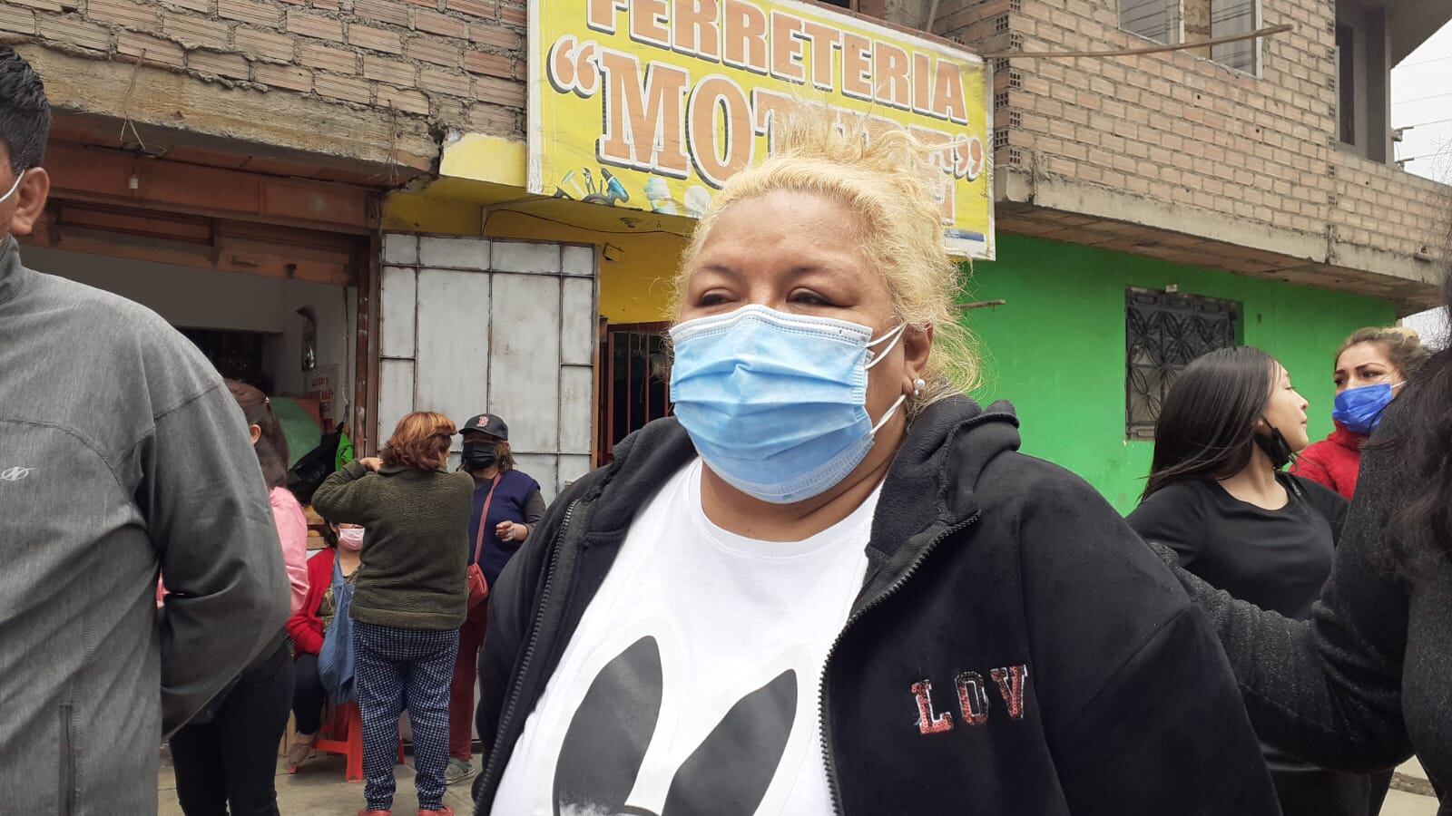 Los hermanos Renzo Ysrael Espejo Salazar (48) y Jesús Martín (46), fueron asesinados a cuchilladas por su amigo Diego Armando Díaz Pantoja (34). que luego escapó. (foto: Mónica Rochabrum/Trome)