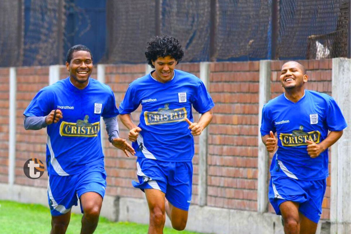 Molina junto a Jayo Legario uno de los jugadores que lo inspiró (Foto: GEC)