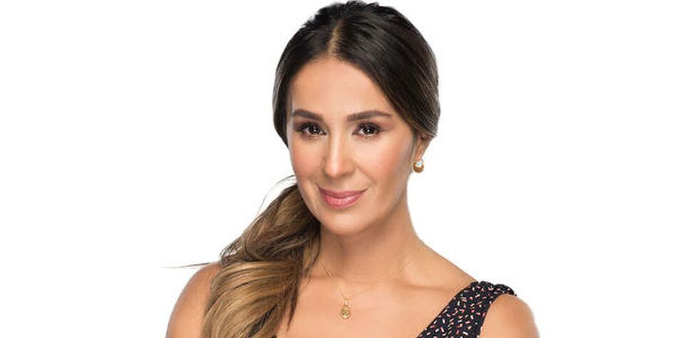 Catherine Siachoque o mejor conocida como "Doña Hilda" de "El final del paraíso" ha decido regresar a las aulas para seguir estudiando (Foto: Telemundo)