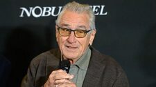 De Niro apaga 83 velitas