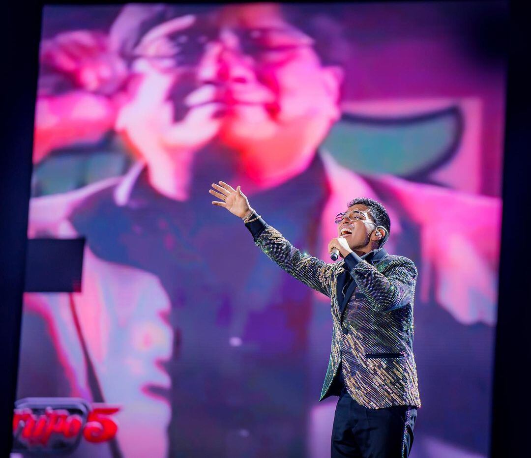 Christian Yaipén y sus hermanos rindieron homenaje a su padre en los conciertos por sus 50 años. (Foto: Instagram)