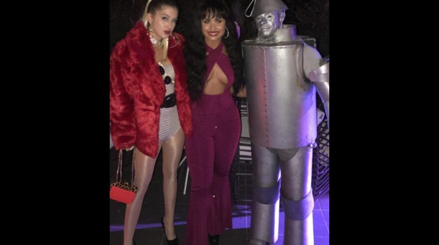 Demi Lovato sorprendió con su disfraz de Selena Quintanilla en fiesta de Halloween. (Foto: Demi Lovato / Instagram )