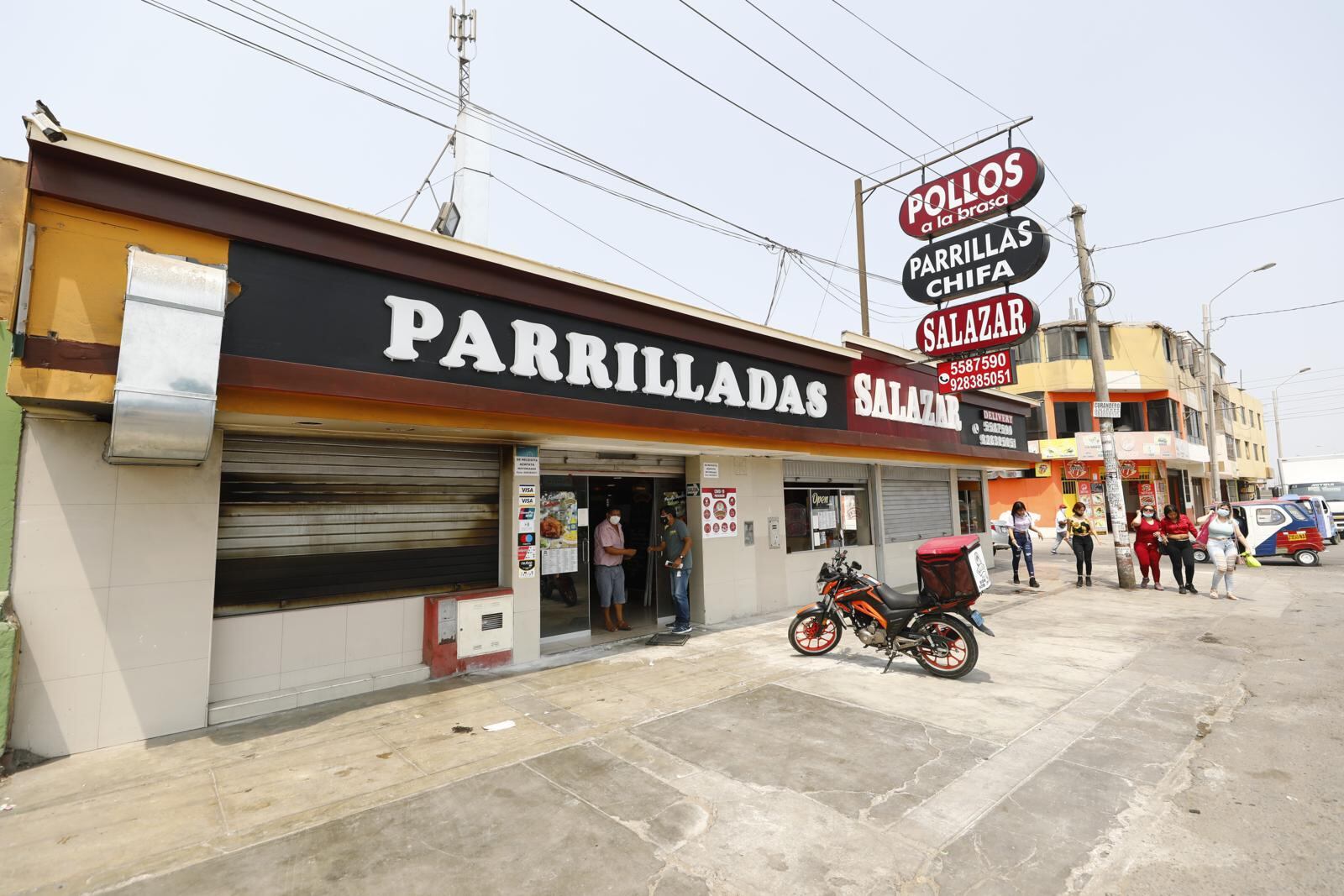 Ladrones no dejaron ni un sol en la pollería. | Foto: Eduardo Cavero