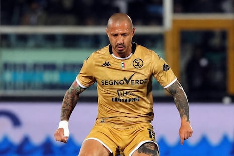 Gianluca Lapadula descendió con el Spezia en el fútbol de Italia: Se fue a la Tercera División