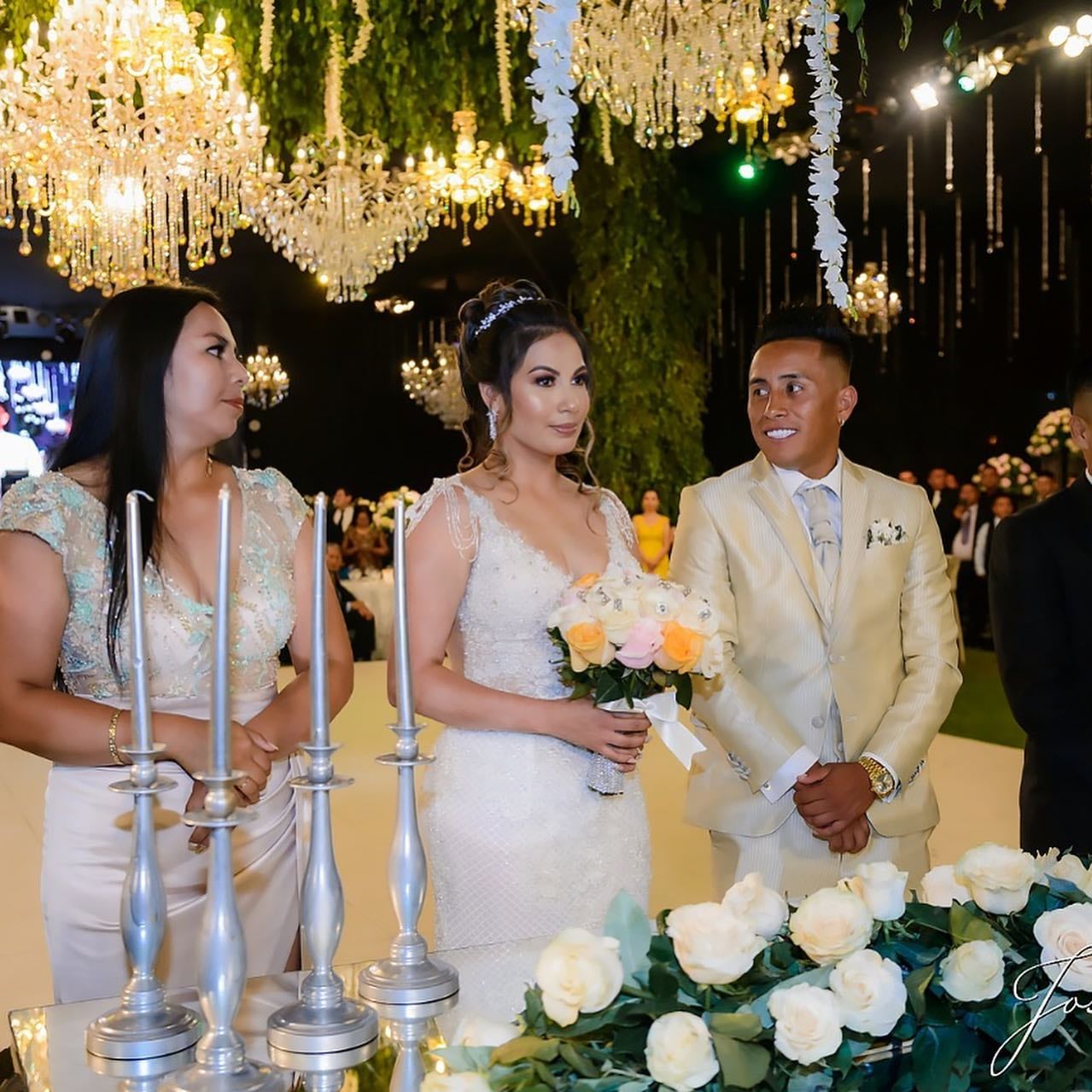 Pamela López en su matrimonio con Christian Cueva
