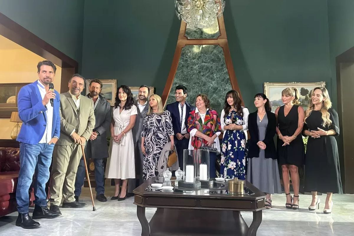 Elenco de "La madrastra" 2022 (Foto: La madrastra/Instagram)