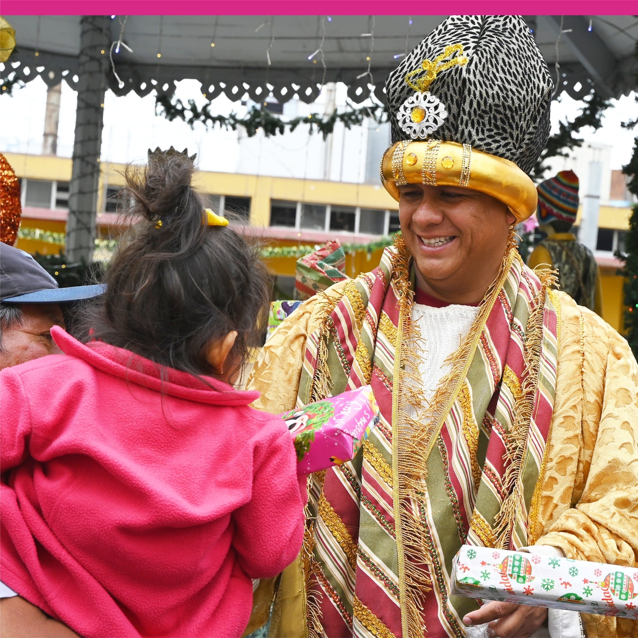 Niños felices con la llegada de los Reyes Magos. (Instituto Nacional de Salud del Niño - Oficial)