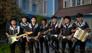 Corazón Serrano y Zúmbale Primo de Chile juntos en colaboración