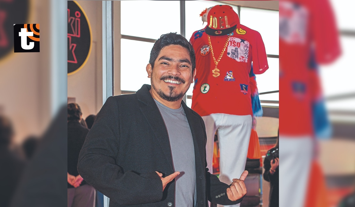 El actor Erick Elera dijo que es un sueño cumplido ser parte de ‘AméMuseo’, donde se luce la ropa de su personaje Joel González.