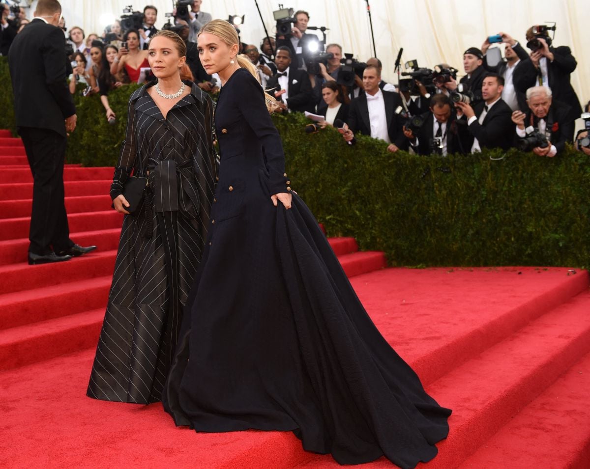 Las hermanas gemelas de Elizabeth son cuatro años mayores que ella (Foto: AFP)