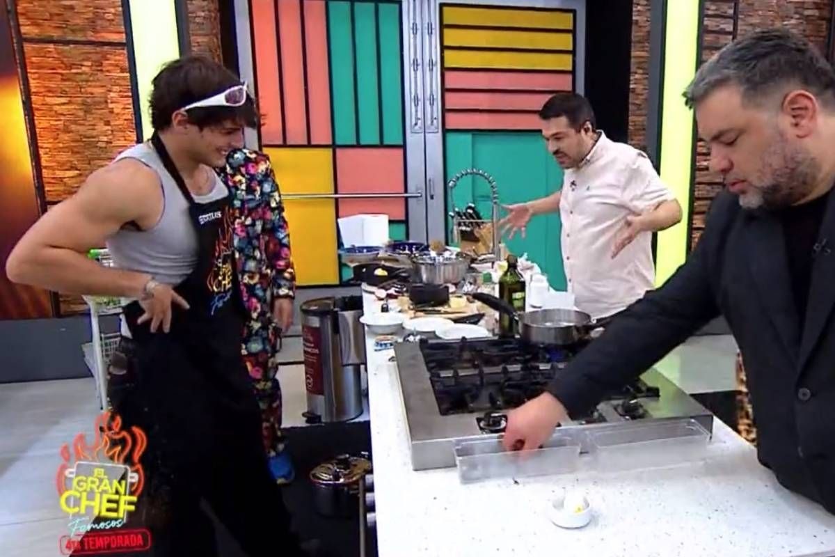 Giacomo Boccio y su llamado de atención a Renato Rossini Jr. (Captura: Latina)