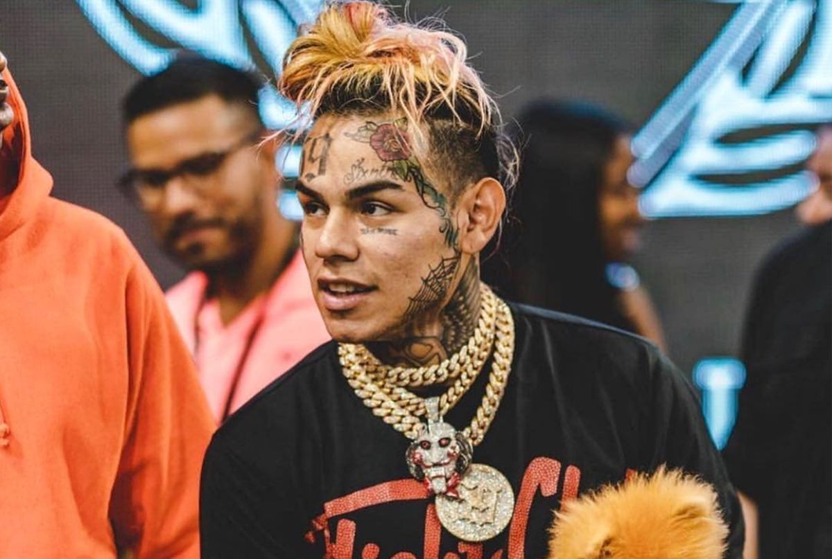 Tekashi 6ix9ine estuvo en el coro de la Iglesia, donde asistía su madre (Foto: Tekashi 6ix9ine/Instagram)