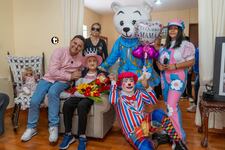 ¡A sus 101 años cantó ‘Amor eterno’! Homenajean a ‘Doña Mari’, la mamá más longeva del Callao