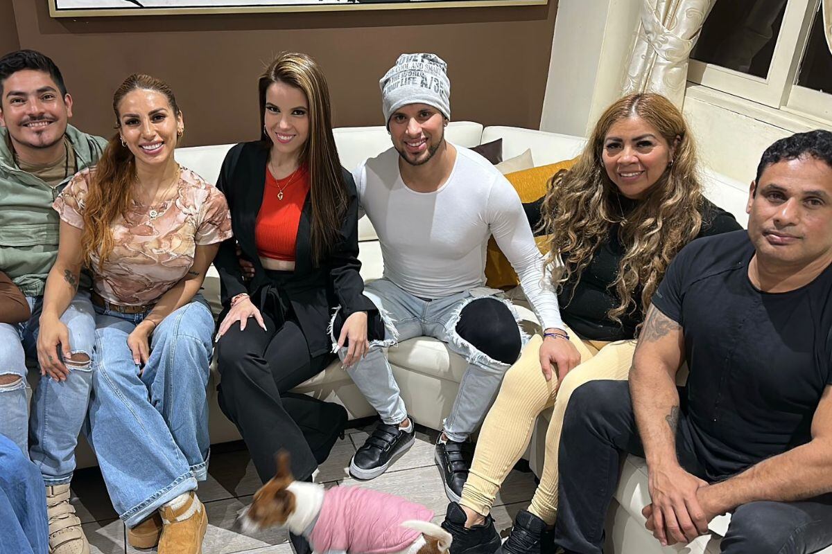 Greissy Ortega y la familia Pastor