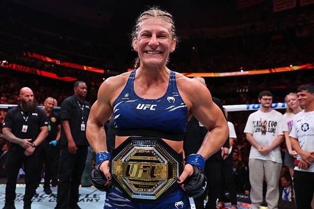 Kayla Harrison, nueva campeona de peso gallo de UFC. (UFC)