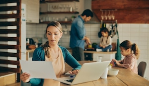 ¿Cómo manejar la culpa de no estar con tus hijos por el trabajo y otras obligaciones?