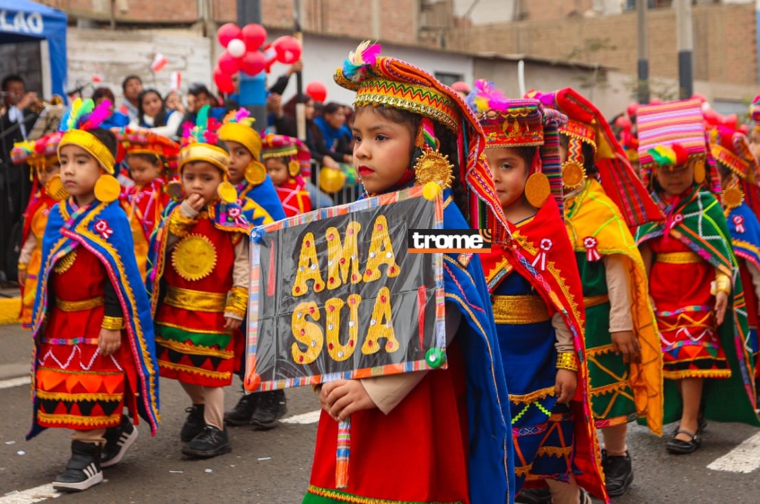 Fiestas Patrias: En diversos distritos niños participaron de desfiles escolares que causaron admiración del público. (Isabel Medina / Trome).