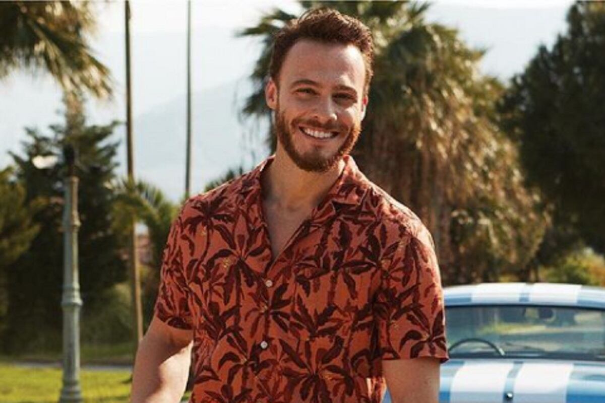 Kerem Bürsin en una fotografía para sus redes sociales. (Foto: Kerem Bürsin/ Instagram)