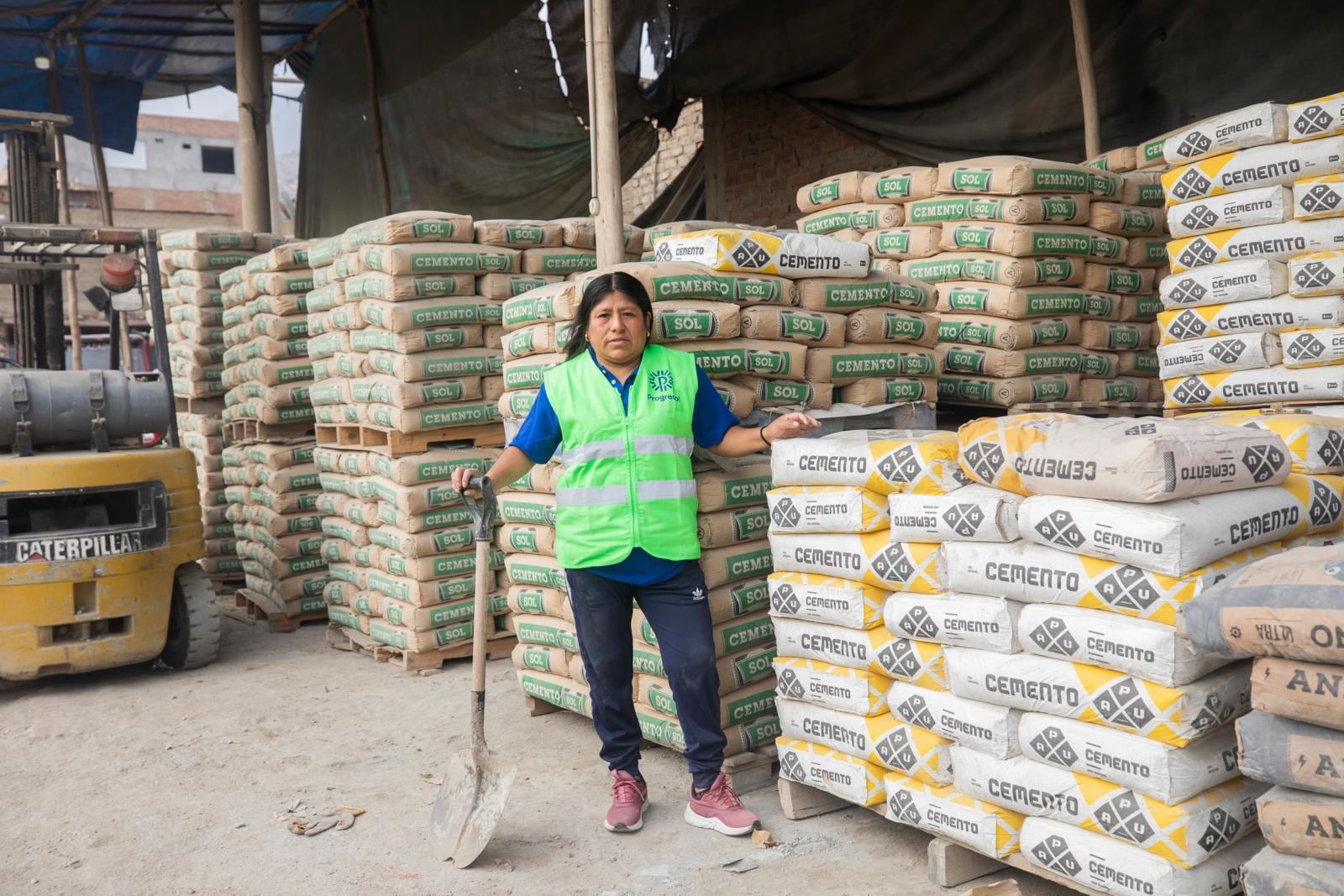 Doña Angélica, ferretera de Huachipa. Foto: Britannie Arroyo