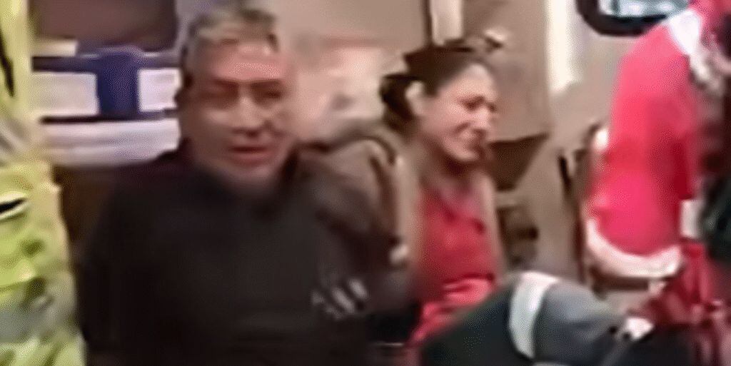 Atraque a miniván en Casa Grande dejó tres heridos.