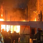 Dantesco incendio arrasó almacén la noche del lunes