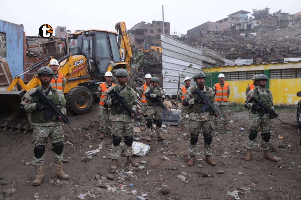 Dantesco incendio arrasó más de 100 viviendas. (Julio Reaño @gec)