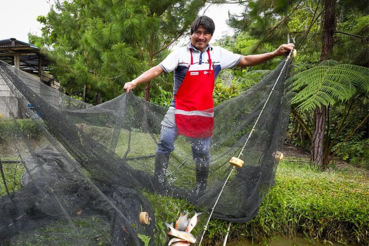 Efraín González instaló la piscigranja “El Bagrecito”