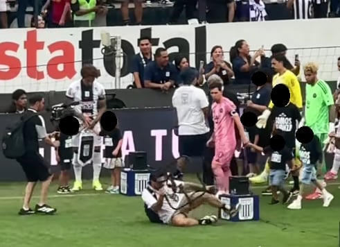 Lionel Messi sí se percató de la caída que tuvo un camarógrafo previo al Alianza Lima vs. Inter Miami.