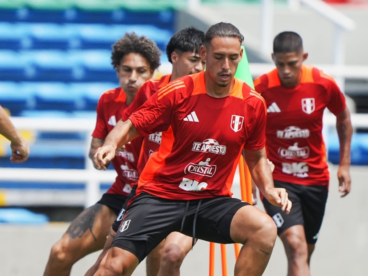 Erick Noriega fue convocado por Óscar Ibáñez por su buen rendimiento en Alianza Lima, pero no tuvo minutos ante Bolivia ni Venezuela. (Foto: FPF)