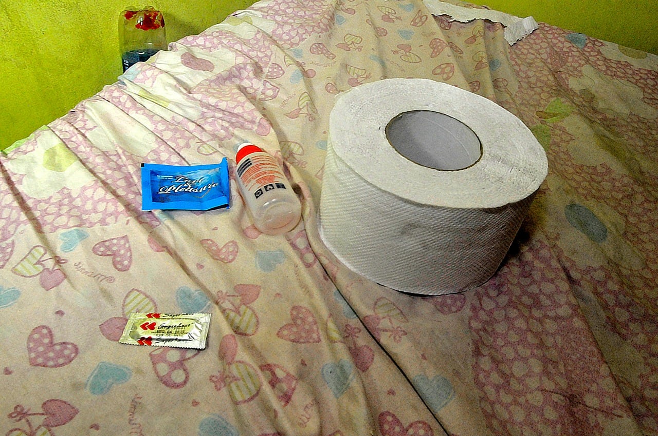 Intervienen a chicas y parroquianos en prosti-bares.