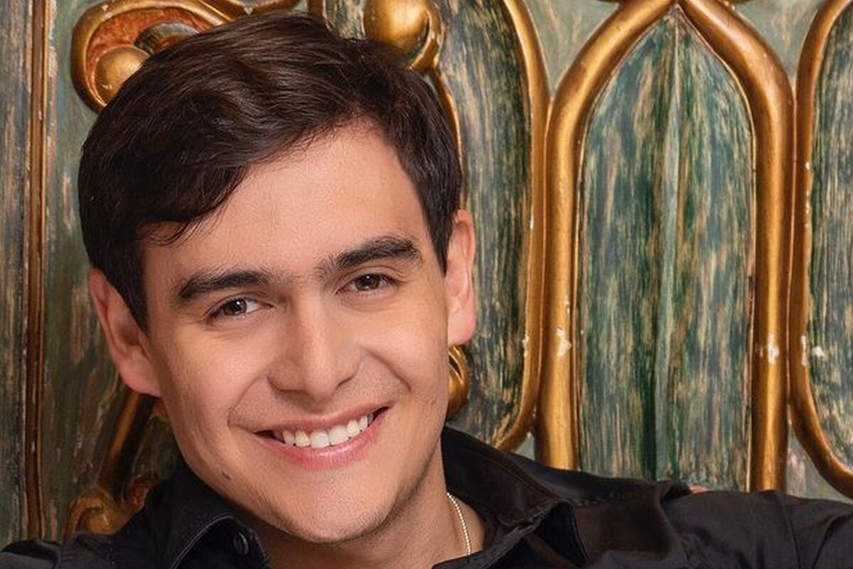 Julián Figueroa falleció a los 28 años de edad en México a causa de un infarto (Foto: Julián Figueroa/Instagram)