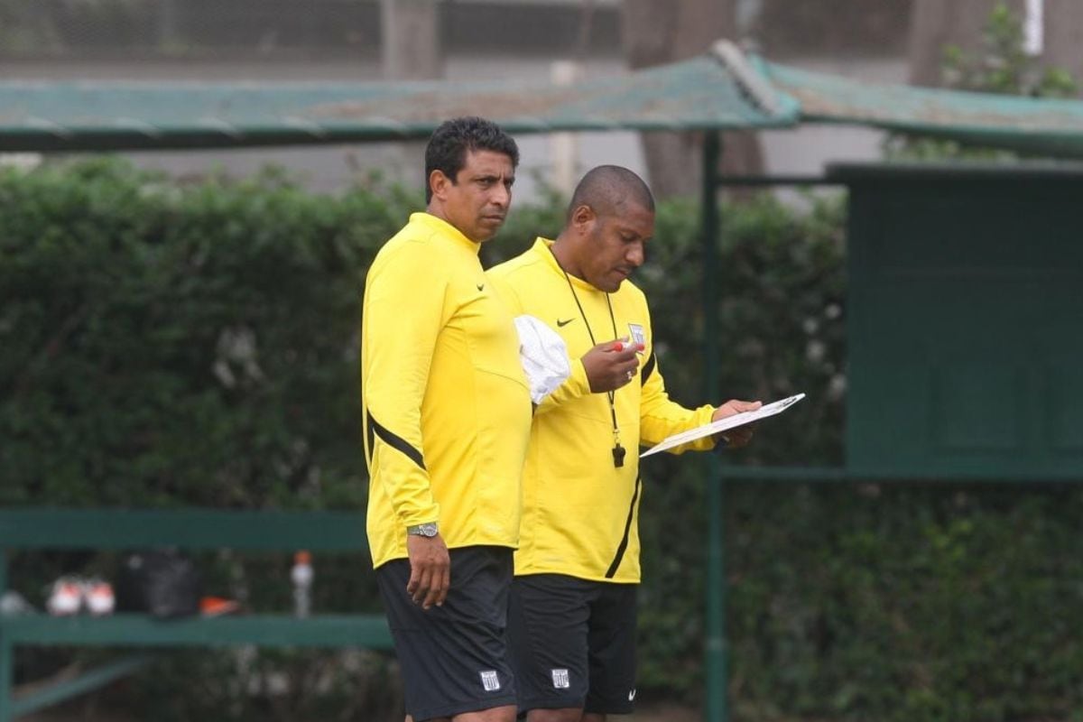 Aldo Cavero sigue ligado al fútbol como coach deportivo y asistente técnico (Foto: GEC)