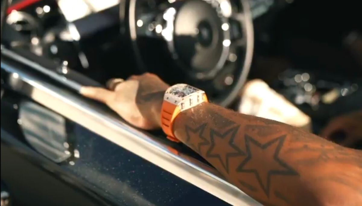 'El 10 de la Calle' luce uno de sus últimos caprichos (@jefferson_farfan_oficial)