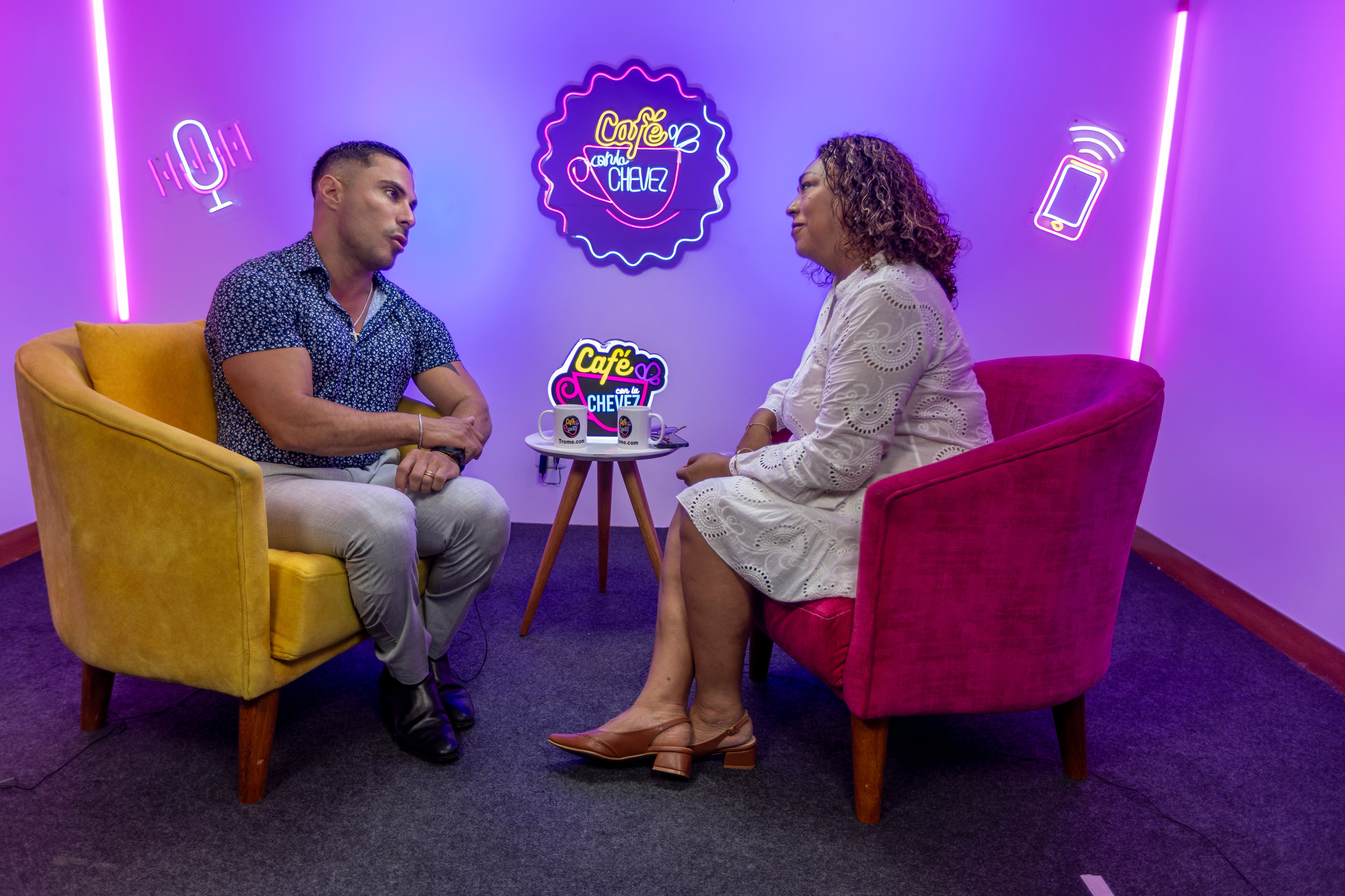 Ariel Bracamonte Fefer en el Café con la Chevez. Foto: Mario Zapata | @Photo.Gec