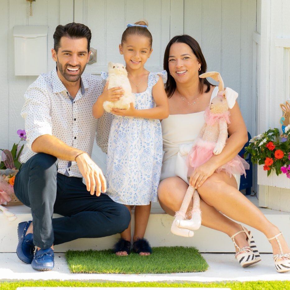Adamari López, Toni Costa y su hija cuando aún vivían juntos (Foto: Adamari López / Instagram)