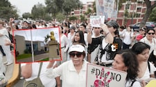 ¡Alzan su voz! Al menos 200 padres protestan frente al Liceo Naval tras presunta agresión sexual contra escolar