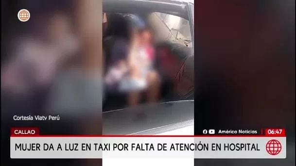 Mujer alumbra en estacionamiento del Hospital Sabogal. Foto: América Noticias