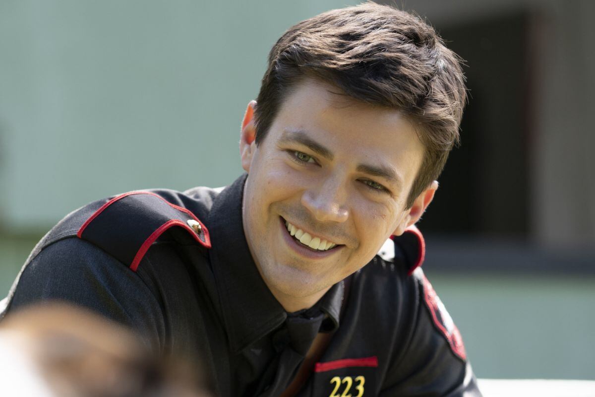 Grant Gustin en "Rescued by Ruby" (Foto: Netflix)