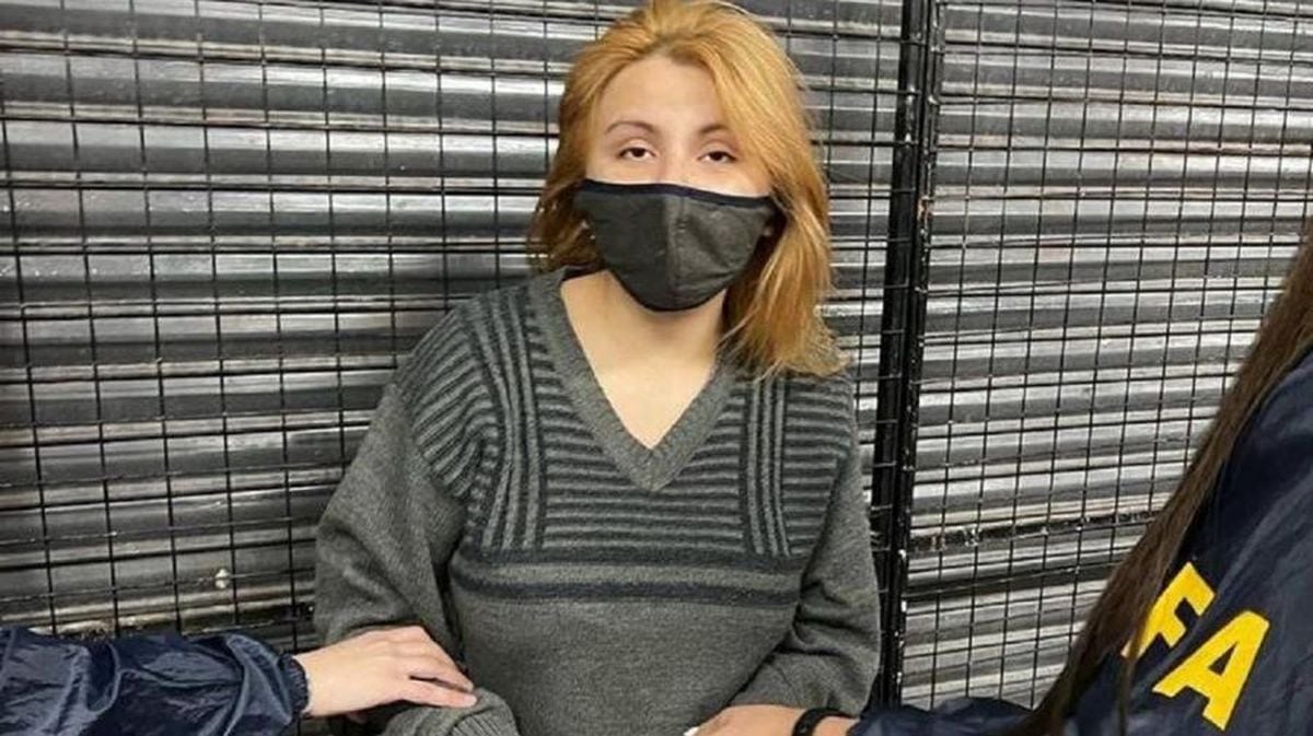 Brenda Uliarte, la novia de Fernando Sabag y vendedora de copos de azúcar (Foto: La Nación)