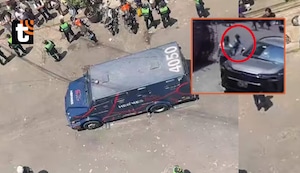 ¡Trágico video! Cámara capta el instante en que camión de caudales atropella y mata a menor de 2 años en Gamarra