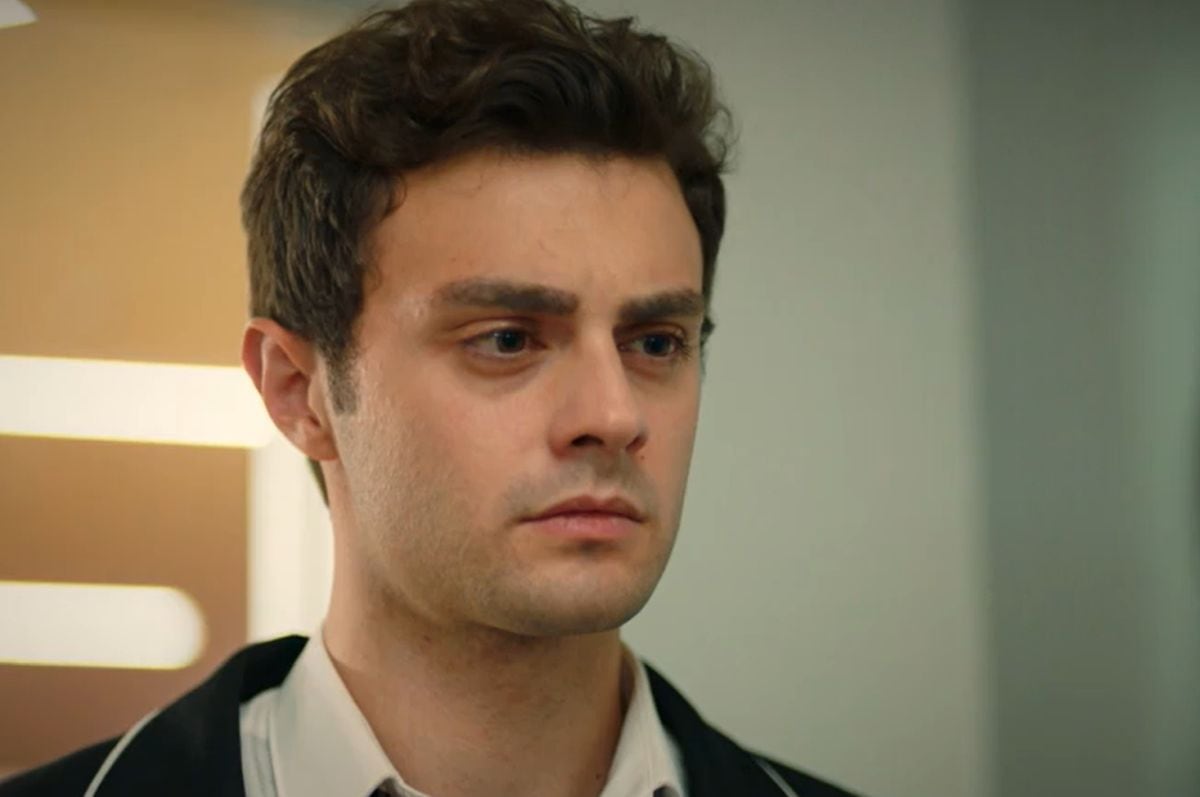 Yiğit Koçak como Ömer Eren en la telenovela turca "Hermanos" (Foto: NG Medya)