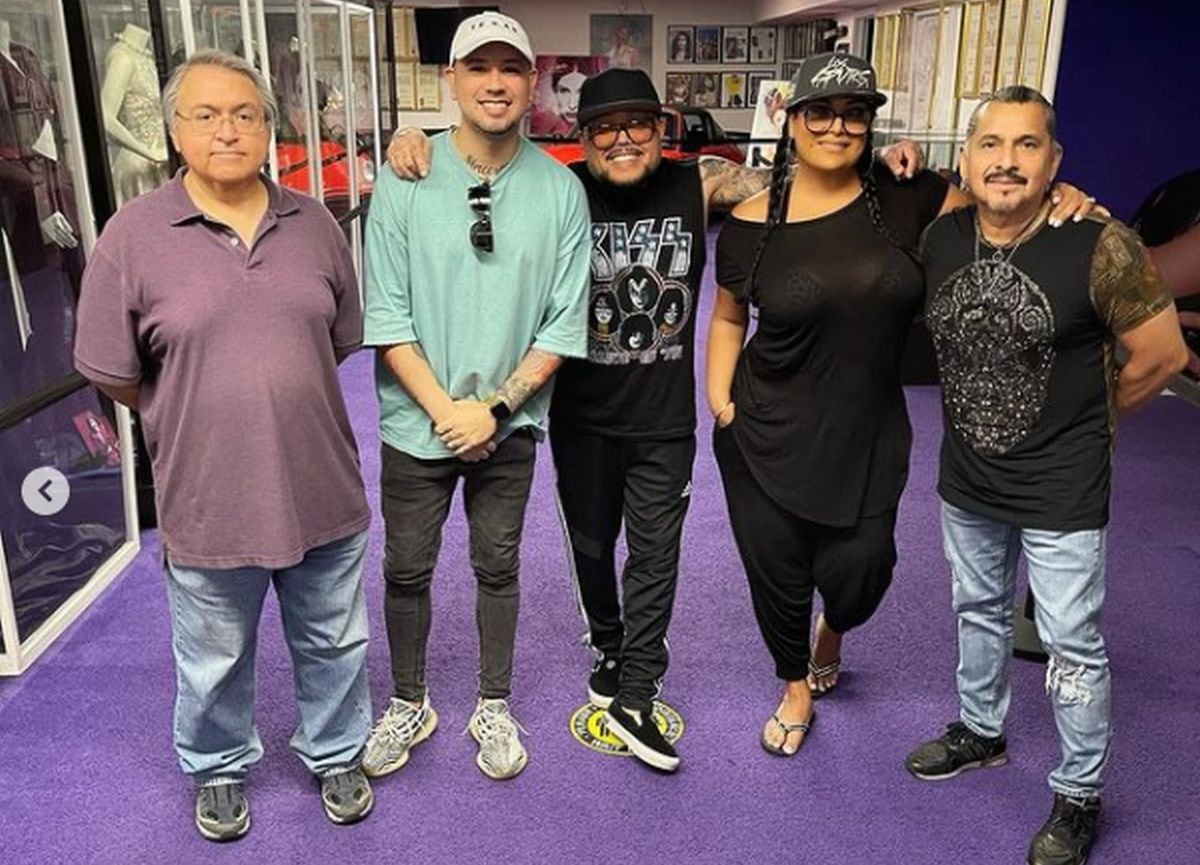 Así lucen ahora los integrantes de Los Dinos. (Foto: Suzette Quintanilla / Instagram)