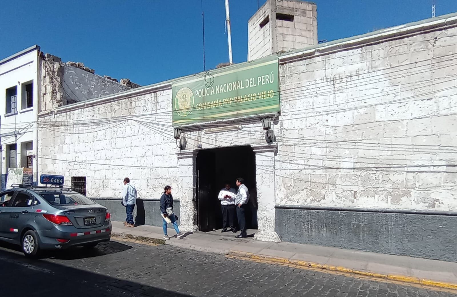 Mujer fue trasladada a comisaría de Palacio Viejo, en Arequipa. (Foto: GEC)