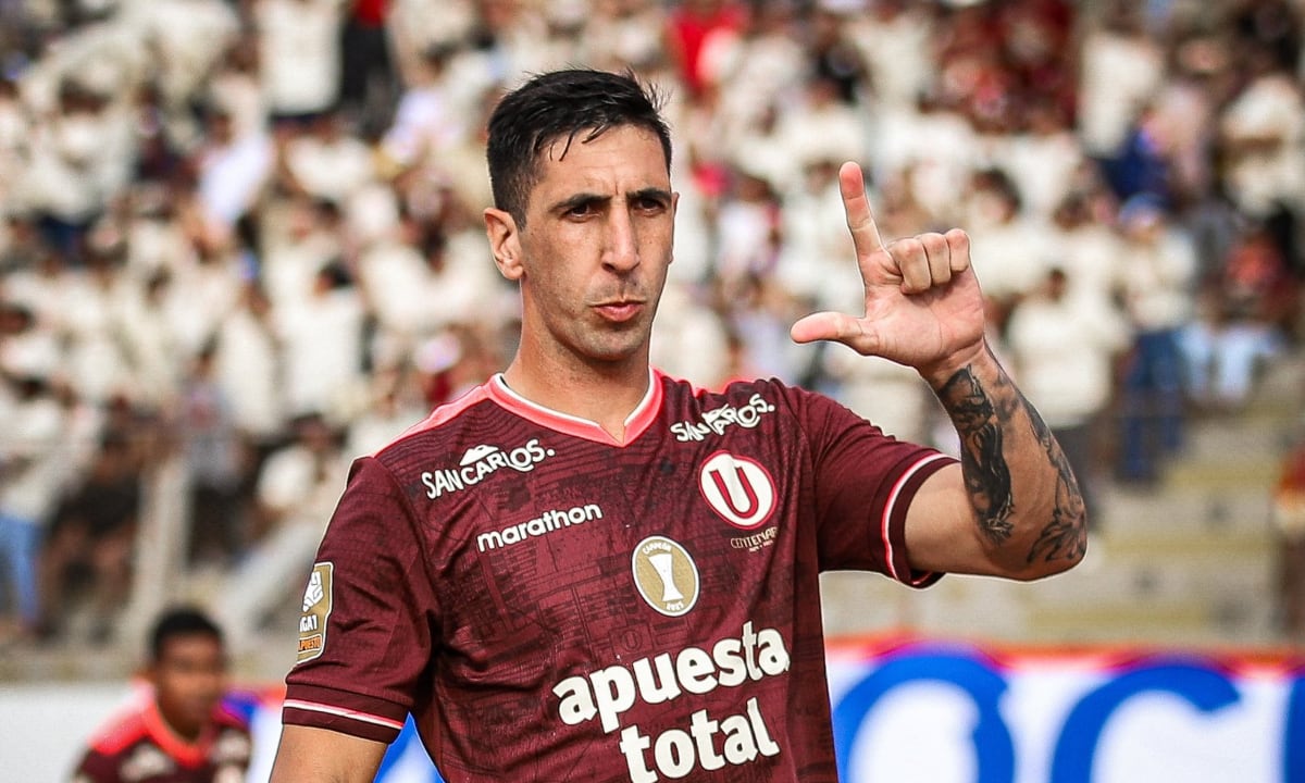 El 'artitsta' no tuvo piedad con el Dorregaray. (Foto: Universitario)