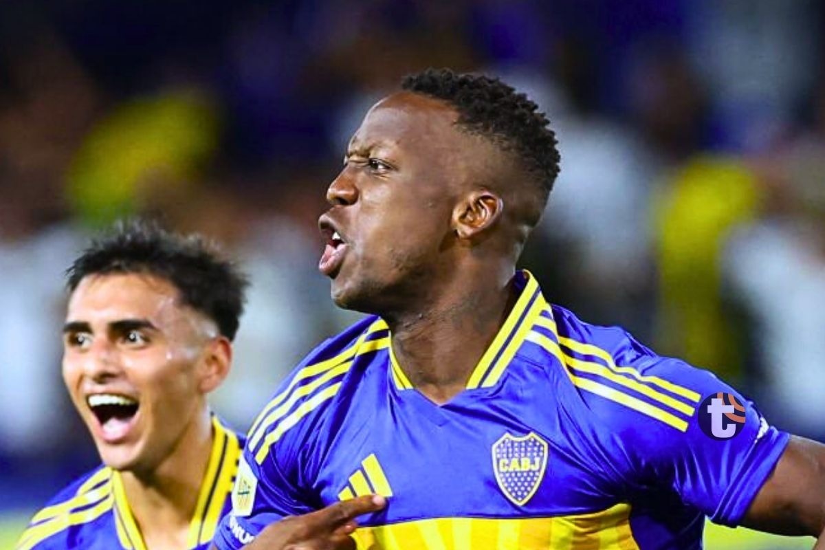 Luis Advíncula ya tendría fecha para dejar Boca Juniors (Foto: AFP)