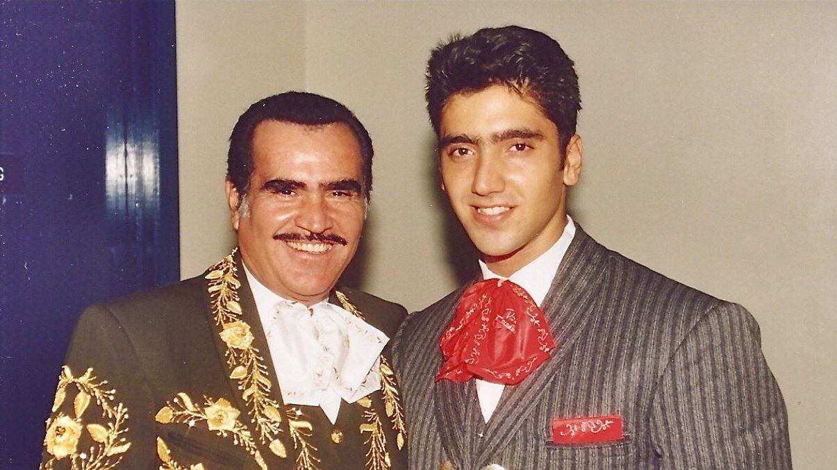 Vicente Fernández y su hijo Alejandro Fernández siempre han demostrado tener una buena relación (Foto: Getty Images)