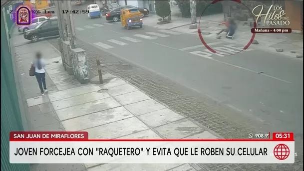 Estudiante evita robo de celular en San Juan de Miraflores. Foto: América Noticias