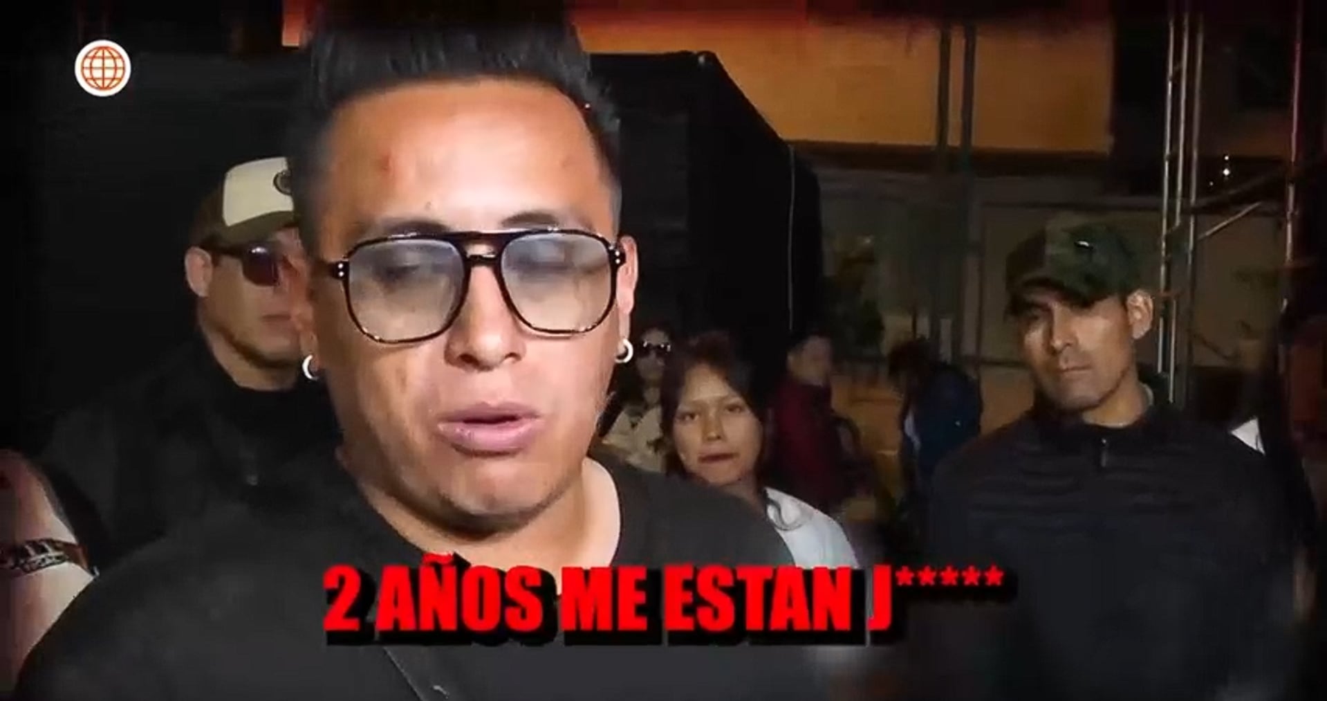 Futbolista se molesta con la prensa y responde de una manera irónica. (Fuente: América TV)