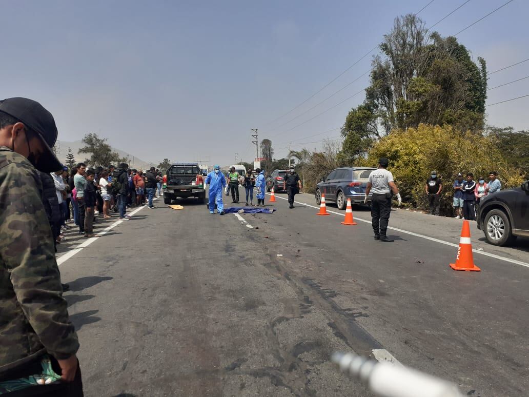 Los jóvenes Franklin Williams Vergara Gamarra (19) y Erickson Aldhair Yucra Moreno (19), murieron en un accidente en la panamericana sur. (fotos: Mónica Rochabrum/Trome)