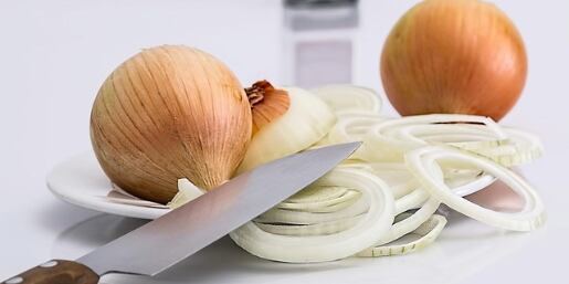 Es probable que hayas intentado un sinfín de métodos para cortar una cebolla sin tener que soltar una lágrima y hayas fallado en el intento (Foto: MorgueFile)
